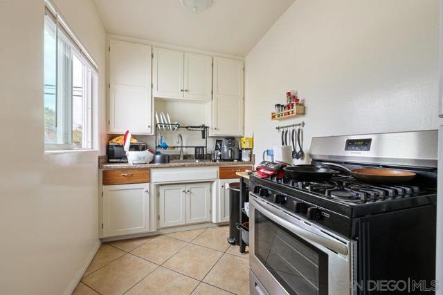 Image 4 of 7 For 1901 Morena Blvd