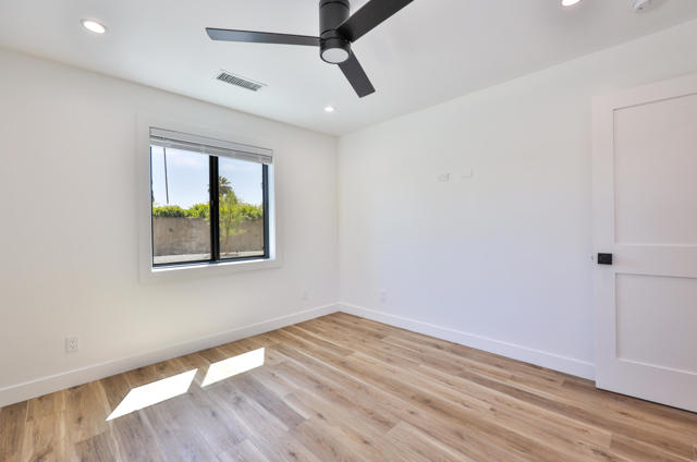 32299 Whispering Palms Trail, Cathedral City CA: https://media.crmls.org/mediaz/0eb9cf19-9b9e-4692-bbc6-95d93ad8f347.jpg