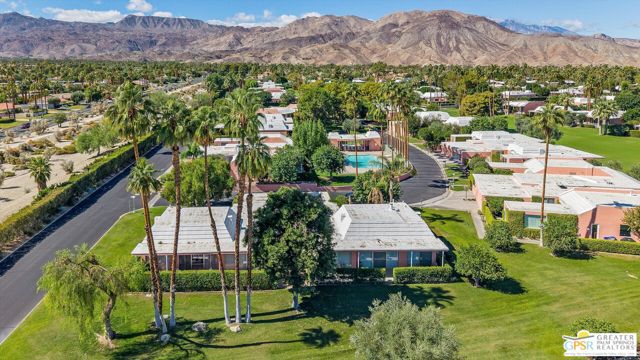 47392 Jadida Avenue, Palm Desert CA: https://media.crmls.org/mediaz/0ebaa629-2cb7-4d97-bff2-5009b953dd67.jpg