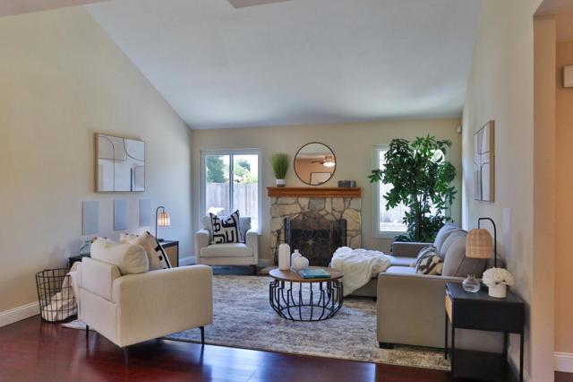 970 W 6th Street, Gilroy CA: https://media.crmls.org/mediaz/0ebae0a5-c965-4474-99af-11a5bf94b21c.jpg