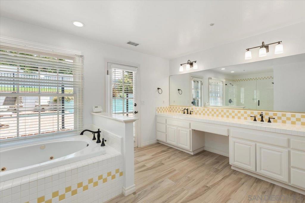 MLS #250037042SD image #37