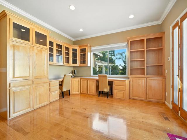 3097 High Meadow Ln, San Jose CA: https://media.crmls.org/mediaz/0ebdd3ca-a638-48df-abdc-d827ef7733d1.jpg