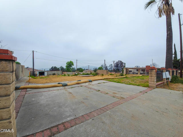 356 W Palm Street, Altadena CA: https://media.crmls.org/mediaz/0ebe2f32-331f-4b6c-88ca-62579a8d4622.jpg