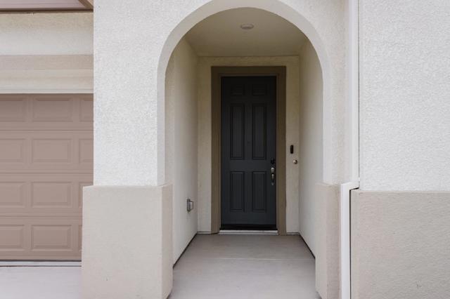 554 Pleasant Drive, Lathrop CA: https://media.crmls.org/mediaz/0ebe4444-2e50-4eb6-a05e-de742e7a1e15.jpg