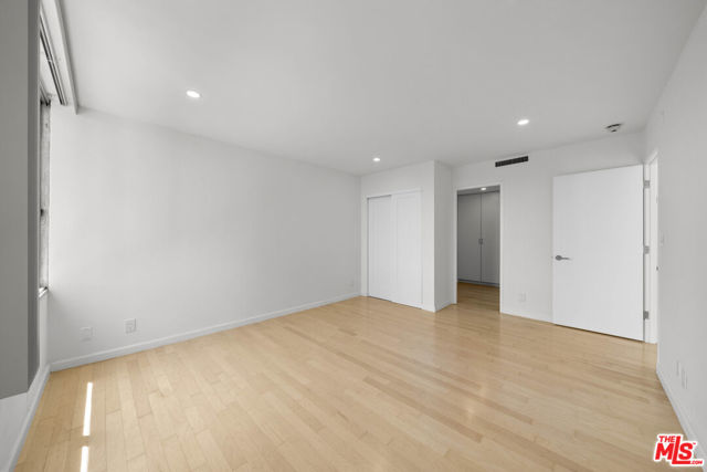 2160 Century Park East, Los Angeles CA: https://media.crmls.org/mediaz/0ebe6085-f459-4ef2-88e8-c62d3bc09c33.jpg