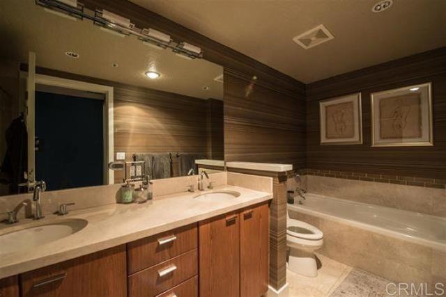 Main suite Bath