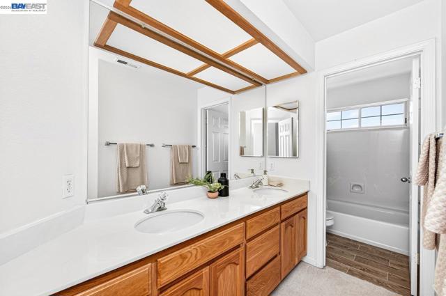 Image 38 of 46 For 579 Amberwood Way