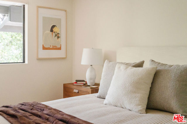 4 Buckboard Lane, Rolling Hills CA: https://media.crmls.org/mediaz/0ebff94b-b774-41c5-99bc-e979e1ecff78.jpg