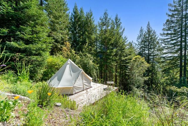 24101 Mountain Charlie Road, Los Gatos CA: https://media.crmls.org/mediaz/0ec04399-0ae5-4b98-8ba1-2776c4b50a79.jpg