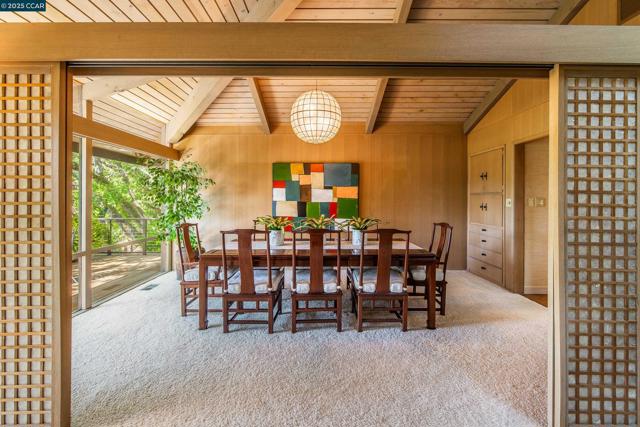 71 Silverwood Dr, Lafayette CA: https://media.crmls.org/mediaz/0ec0f1c5-61e2-4d63-8836-c149ffcb99af.jpg