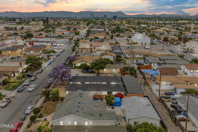 136 N Garfield Avenue, Oxnard CA: https://media.crmls.org/mediaz/0ec12582-8d55-479e-ab2a-4042ba977f29.jpg