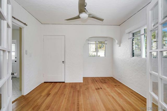 Image 5 of 14 For 936 C Avenue