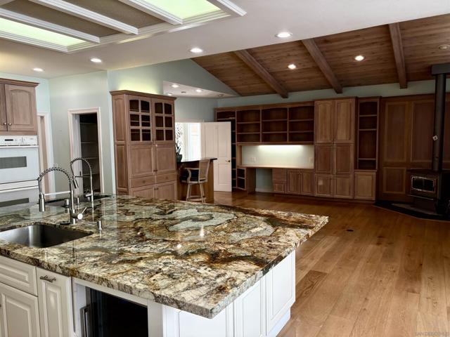 15725 Pauma Valley Drive, Pauma Valley CA: https://media.crmls.org/mediaz/0ec1d099-8079-49bc-8b7f-5b9bc0a7820f.jpg