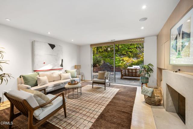 635 Rockwood Road, Pasadena CA: https://media.crmls.org/mediaz/0ec203cf-e55b-479b-9a5e-c54d7a5f56fc.jpg