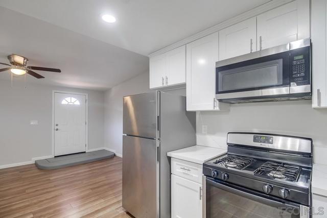 3484 Armstrong St, San Diego CA: https://media.crmls.org/mediaz/0ec204f0-0fb6-4967-acfd-746b992c1d81.jpg