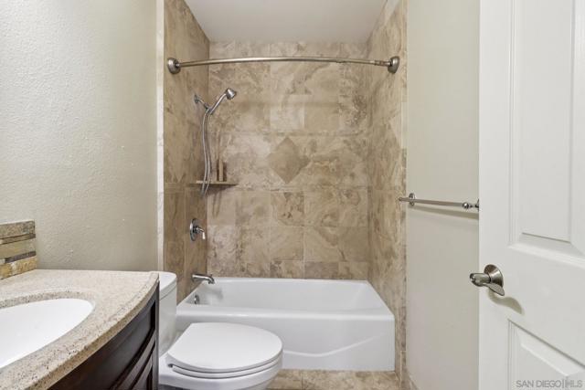 13002 Standish Dr, Poway CA: https://media.crmls.org/mediaz/0ec2930c-1779-4f33-a0ab-13f42f8bde72.jpg