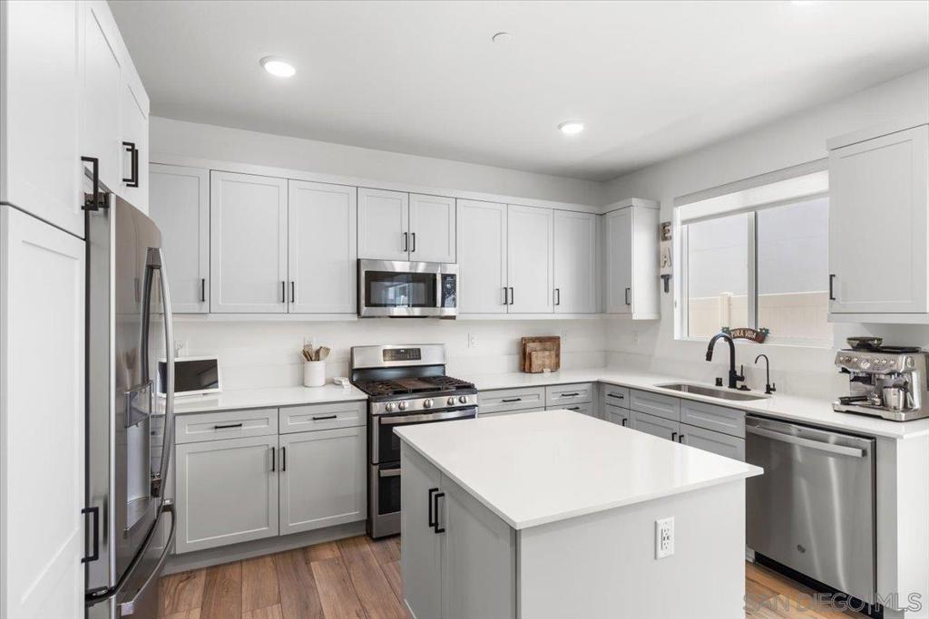 MLS #250028557SD image #11