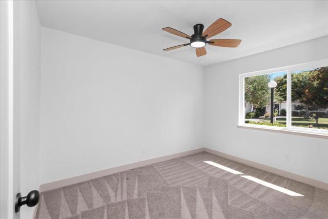 MLS #250038253SD image #23