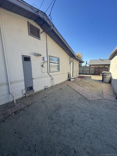 26364 San Jacinto St, Hemet, California 92543, ,Multi-Family,For Sale,San Jacinto St,240028452SD