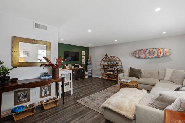 Detail Gallery Image 1 of 1 For 2804 via Diego, Carlsbad,  CA 92010 - 3 Beds | 2/1 Baths