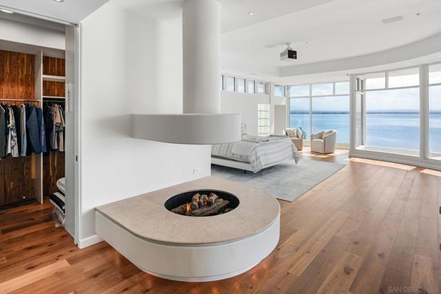 1 The Point, Coronado CA: https://media.crmls.org/mediaz/0ec65bc2-6a7a-4093-ba51-56437bc3e6eb.jpg