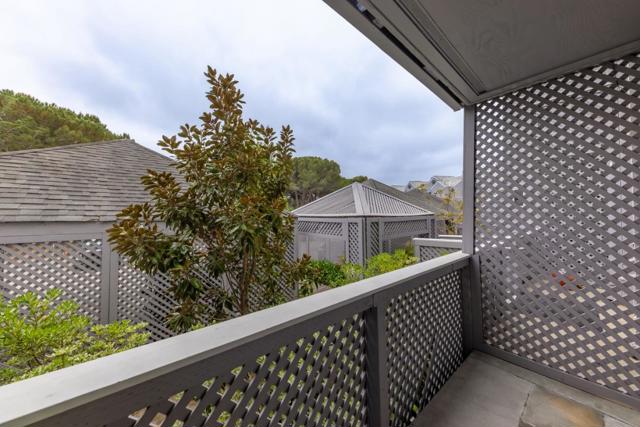 100 Lucky Drive, Corte Madera CA: https://media.crmls.org/mediaz/0ec6735f-49be-47d5-9cf4-b2ad02605a02.jpg
