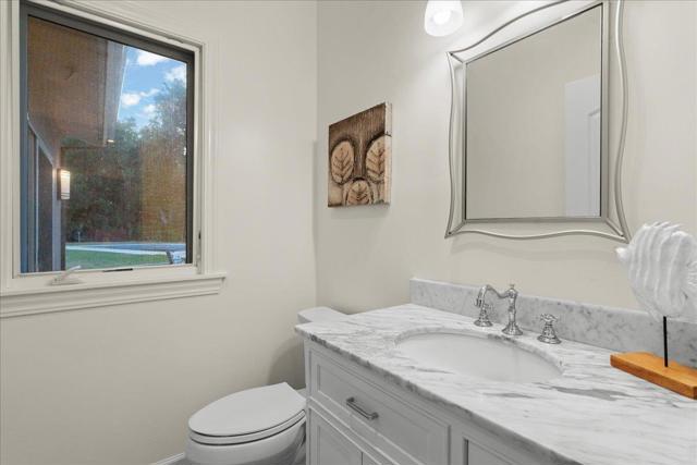 15211 Becky Lane, Monte Sereno CA: https://media.crmls.org/mediaz/0ec7c7e9-f8f6-45c6-aa0c-2267e1dab3ac.jpg