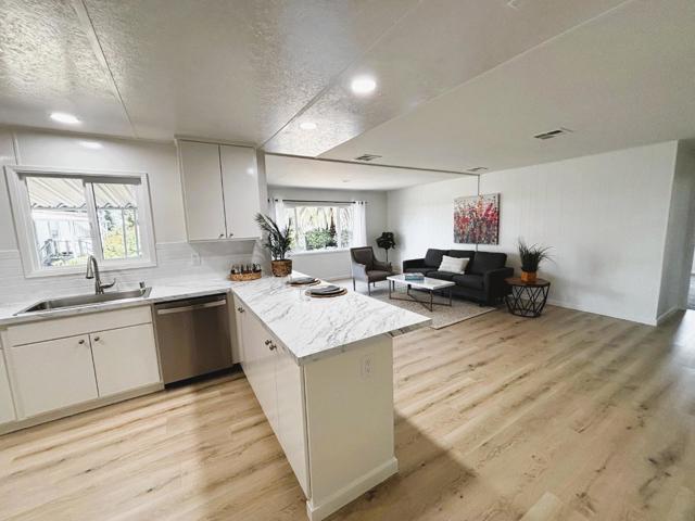 29058 Verdi Road, Hayward CA: https://media.crmls.org/mediaz/0ec80fa3-07cb-4729-9e97-3fd2a01432f9.jpg