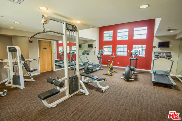 4180 Fair Avenue, Studio City CA: https://media.crmls.org/mediaz/0ec910d5-f824-4221-b753-42f7d097ebfa.jpg