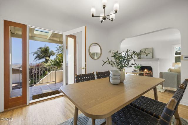 2371 Foster Avenue, Ventura CA: https://media.crmls.org/mediaz/0ec9651d-89a1-4b04-8cef-06516d50ab62.jpg