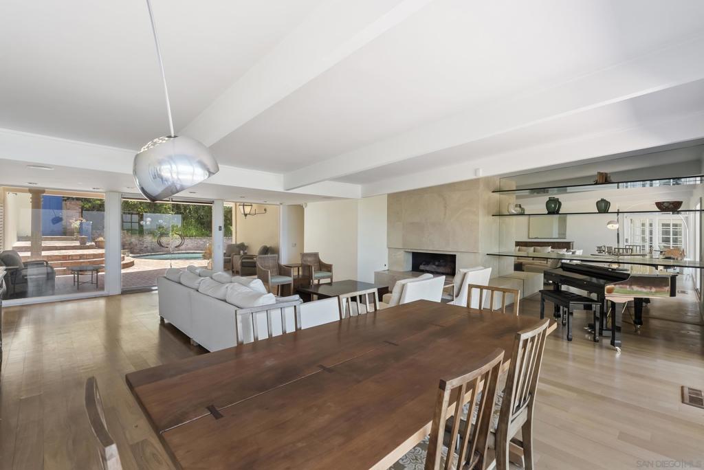 2326 Rue Adriane - photo 9
