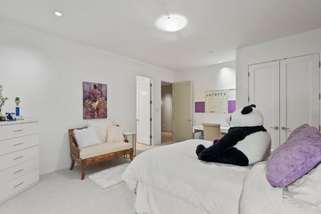 26140 Rancho Manuella Lane, Los Altos Hills CA: https://media.crmls.org/mediaz/0eca70f2-5a2e-4f85-b784-5ea19cff93e7.jpg