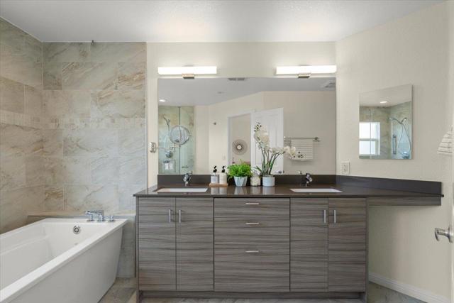 1627 Foxworthy Avenue, San Jose CA: https://media.crmls.org/mediaz/0ecac815-3be1-4eb8-b27d-ba9a666e109d.jpg