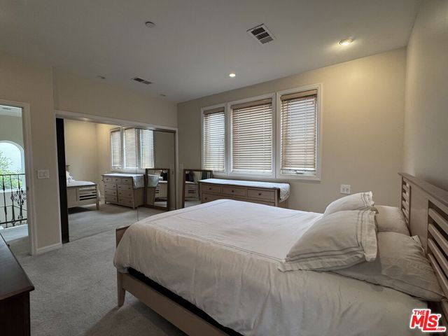 458 S Clark Drive, Beverly Hills CA: https://media.crmls.org/mediaz/0ecbf23f-6f4f-47d2-9901-94c9dffd46db.jpg