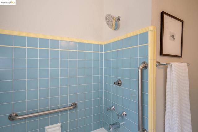 7249 Blake St., El Cerrito CA: https://media.crmls.org/mediaz/0ecc449c-147b-421b-a712-3f60907fb957.jpg