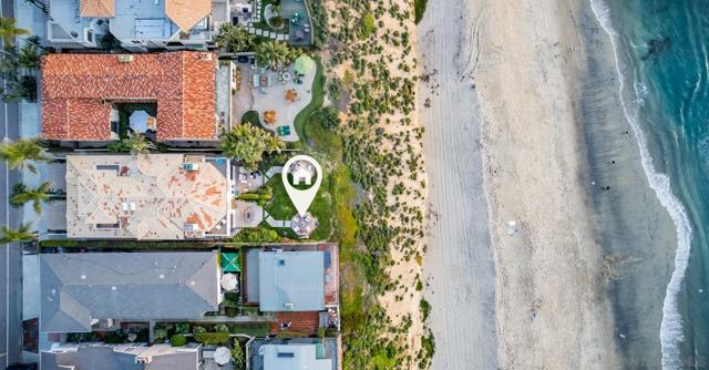 538 4th St, Encinitas CA: https://media.crmls.org/mediaz/0ecc8ee6-53c9-4e41-89c5-8984da330a0b.jpg