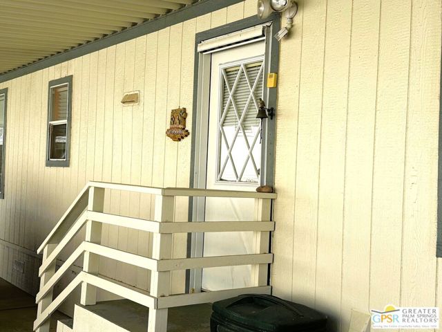 17640 Corkill Road, Desert Hot Springs CA: https://media.crmls.org/mediaz/0ecd203a-3a8a-4f22-a1be-fd4ec7eb7003.jpg