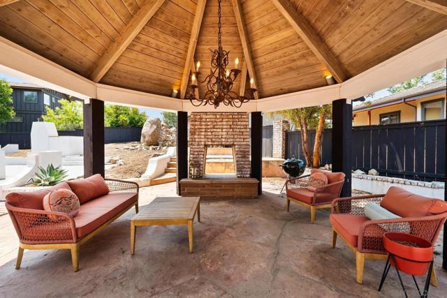13953 Sagewood Dr, Poway CA: https://media.crmls.org/mediaz/0ecd35a4-d41a-46aa-a9e2-99e9869ab7ed.jpg