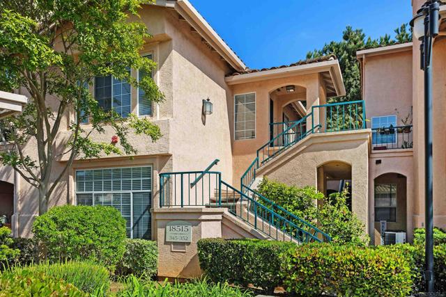 18515 Caminito Pasadero, San Diego CA: https://media.crmls.org/mediaz/0ecd9f0c-8ef3-4ba3-98c4-4a2b056819d2.jpg