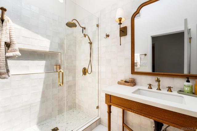 13953 Sagewood Dr, Poway CA: https://media.crmls.org/mediaz/0ece547d-4b8e-4808-b27d-237b242638ef.jpg