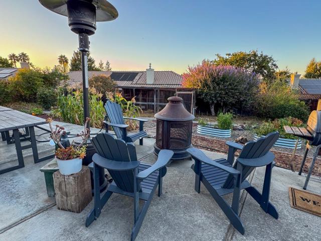215 Rays Circle, Hollister CA: https://media.crmls.org/mediaz/0ecec699-43d1-4d72-af11-f45a69a163bd.jpg