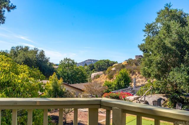 Detail Gallery Image 16 of 37 For 9817 Sage Hill Way, Escondido,  CA 92026 - 3 Beds | 2 Baths