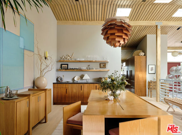 6738 Wildlife Road photo 10