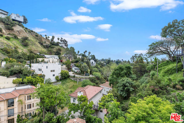 2350 San Marco Drive, Los Angeles CA: https://media.crmls.org/mediaz/0ed19384-57a8-4443-a058-1588bc8f8f10.jpg