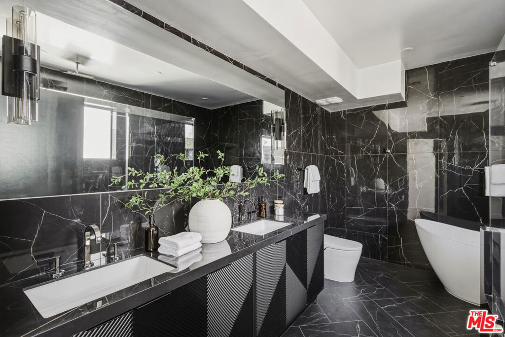MLS #26863761 image #32