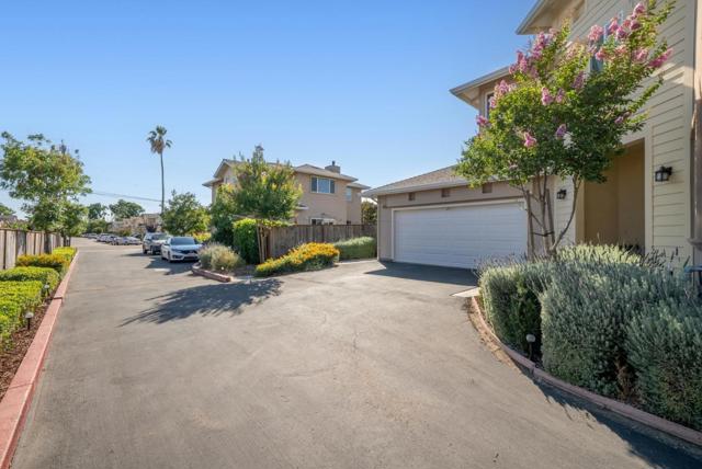 29356 Taylor Avenue, Hayward CA: https://media.crmls.org/mediaz/0ed222b3-e3ed-4224-b32f-0017079fda5e.jpg