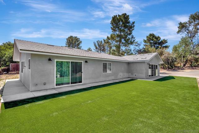 1452 Rock Terrace, Alpine CA: https://media.crmls.org/mediaz/0ed2f55b-4289-4aeb-8c0f-7ee1012b2aaf.jpg