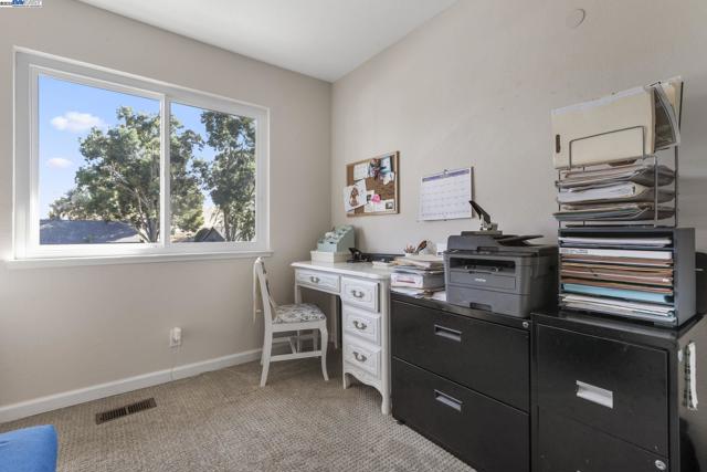 1479 Spring Valley Cmn, Livermore CA: https://media.crmls.org/mediaz/0ed34f26-3de0-4409-a186-5196dc332531.jpg