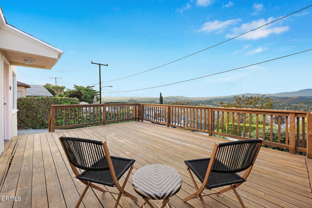 3754 Dwiggins Street, Los Angeles CA: https://media.crmls.org/mediaz/0ed4f257-ffdb-48c5-a4f2-cede9adac15c.jpg