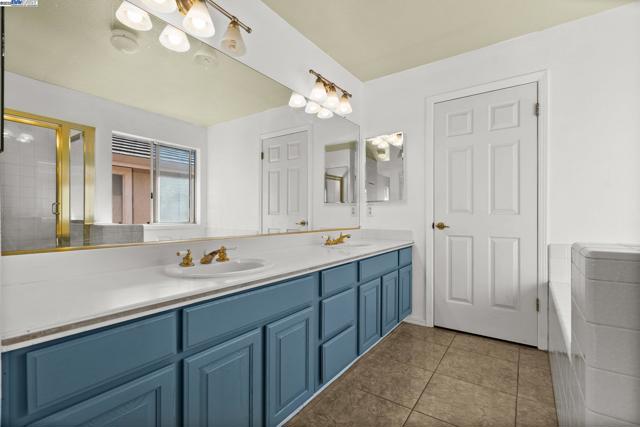 2205 Mark Twain, Antioch CA: https://media.crmls.org/mediaz/0ed54b87-599f-4739-8d51-db26ec388d8b.jpg